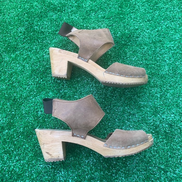 Shoes - Nina Z size 37 tan leather wooden heels made in Sweden